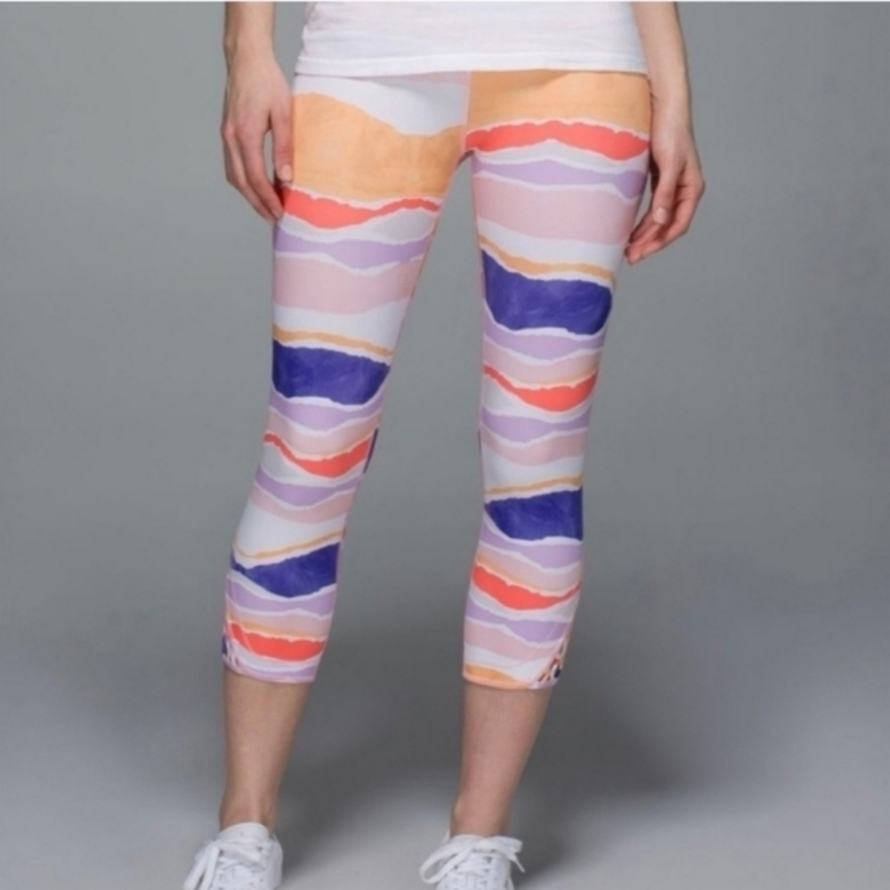 Lululemon True Self Crop in Iris Flower Bleacher stripe white iris flower